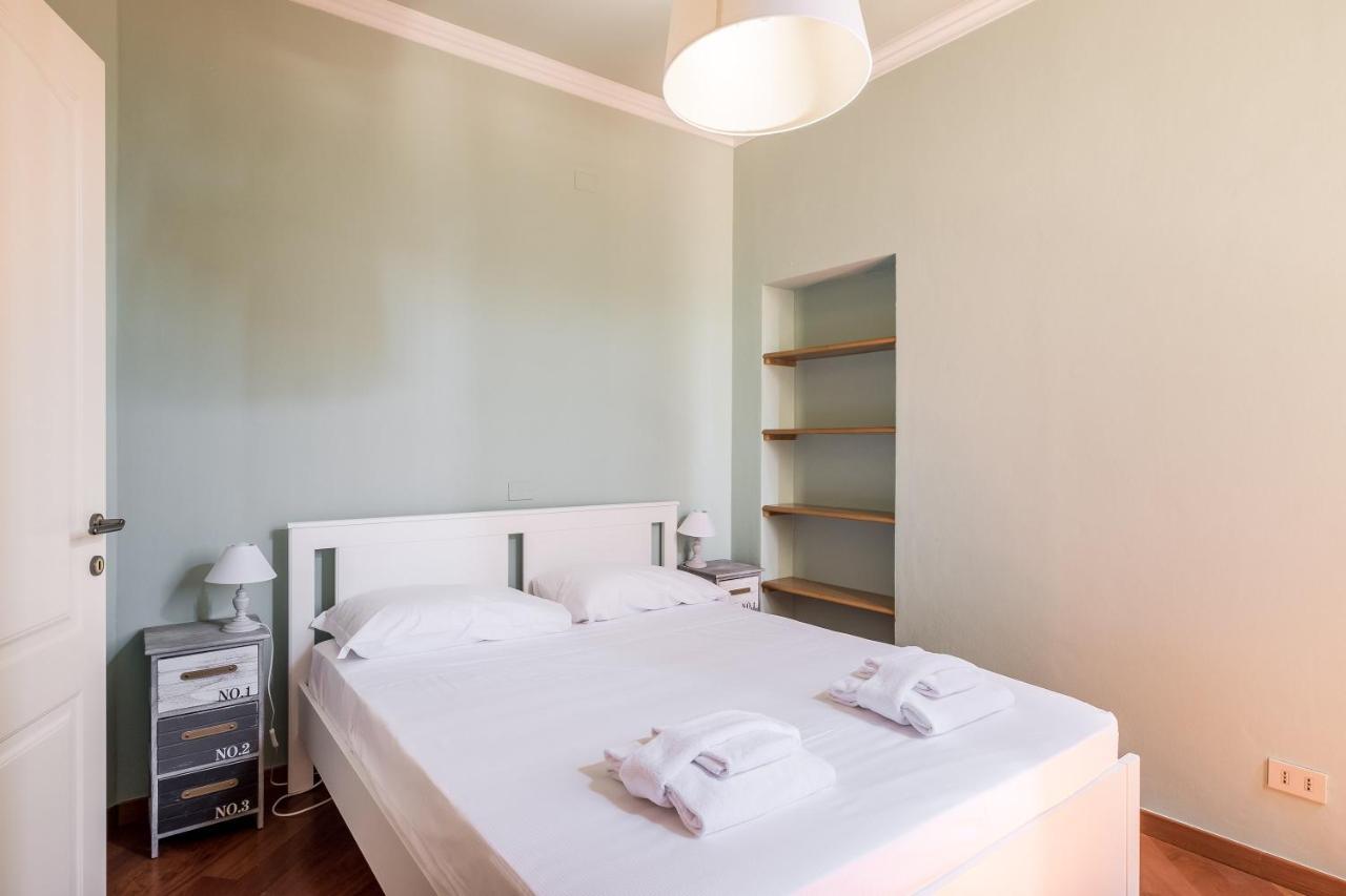 A Pochi Passi Dalla Finestrella Di Via Piella By Wonderful Italy Appartement Bologna Buitenkant foto