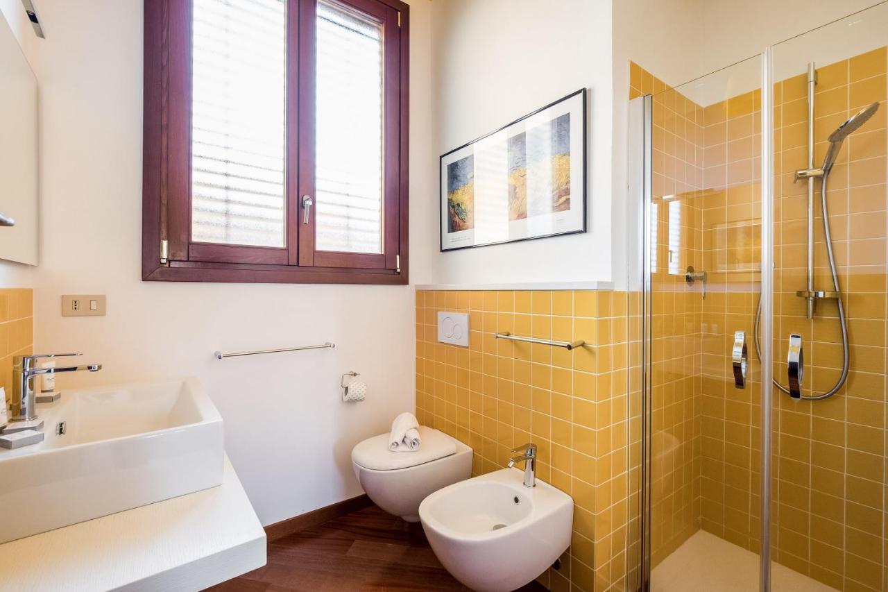 A Pochi Passi Dalla Finestrella Di Via Piella By Wonderful Italy Appartement Bologna Buitenkant foto